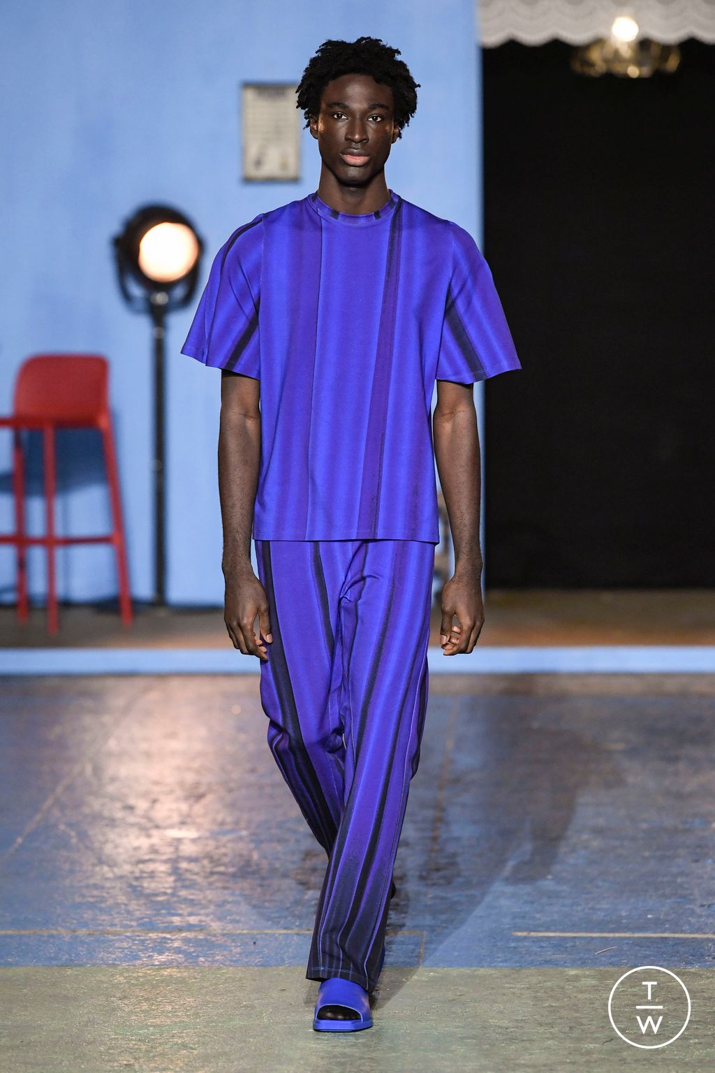Fashion Week Paris Fall/Winter 2023 look 20 from the Bianca Saunders collection menswear