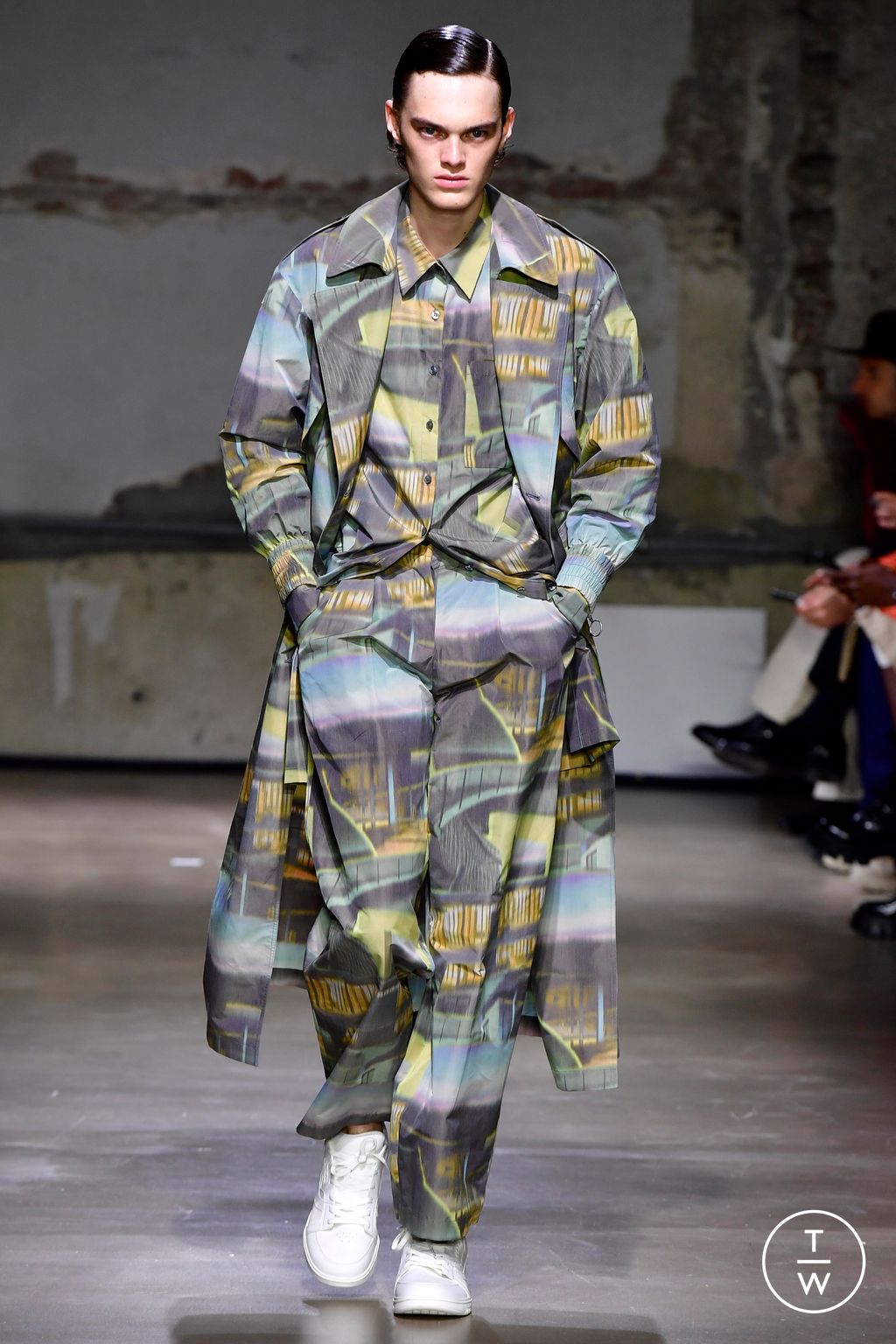 Fashion Week Paris Spring/Summer 2023 look 20 from the Dawei collection womenswear