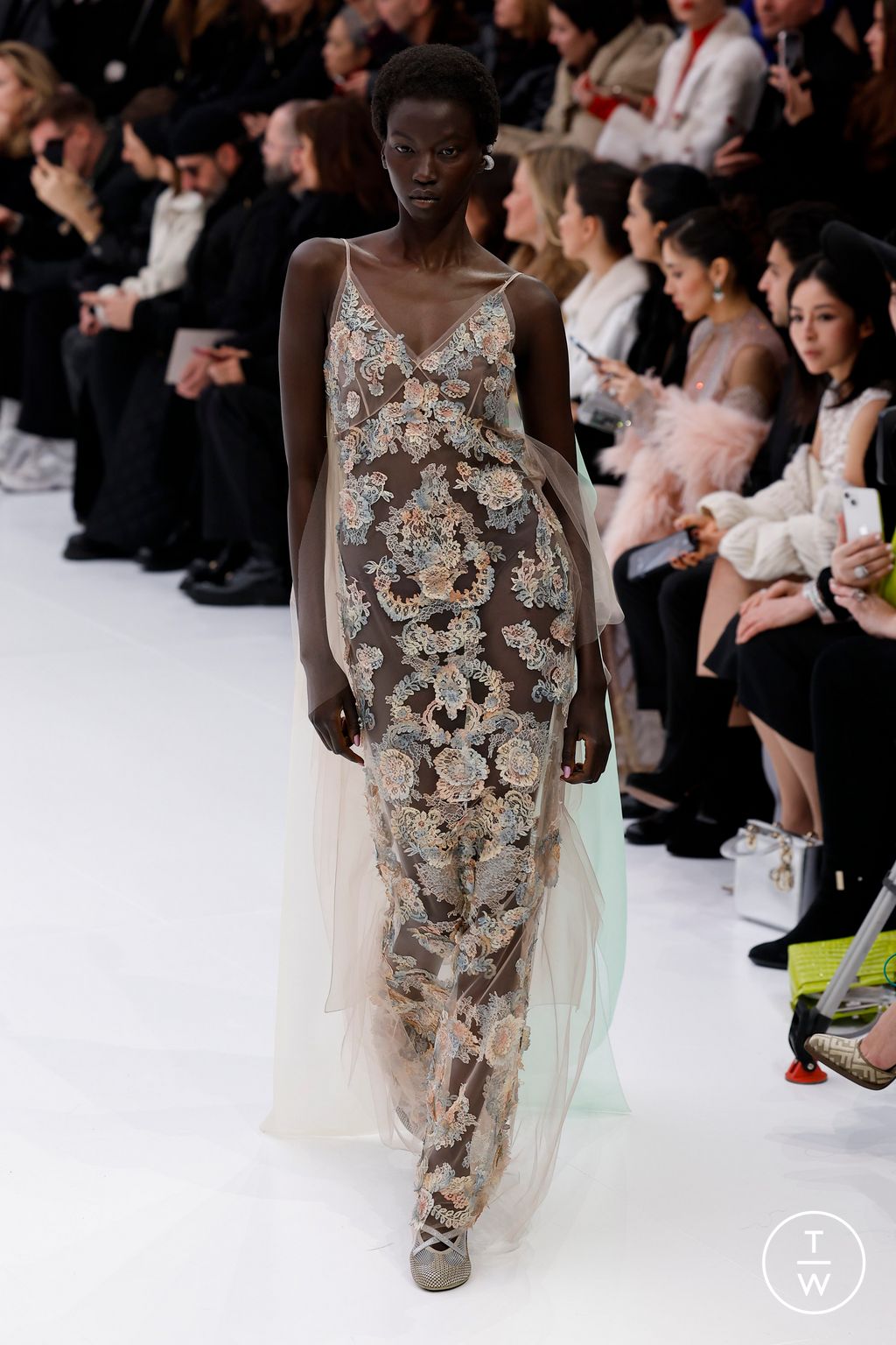 Fashion Week Paris Spring/Summer 2023 look 37 from the Fendi collection couture
