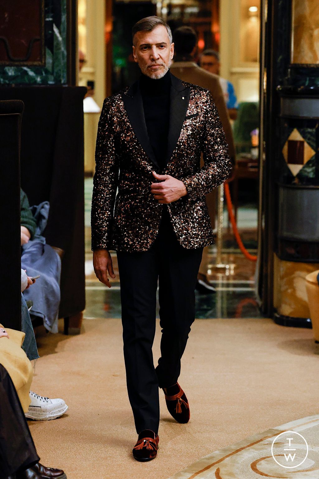 Fashion Week Milan Fall/Winter 2023 look 6 from the Billionaire collection menswear