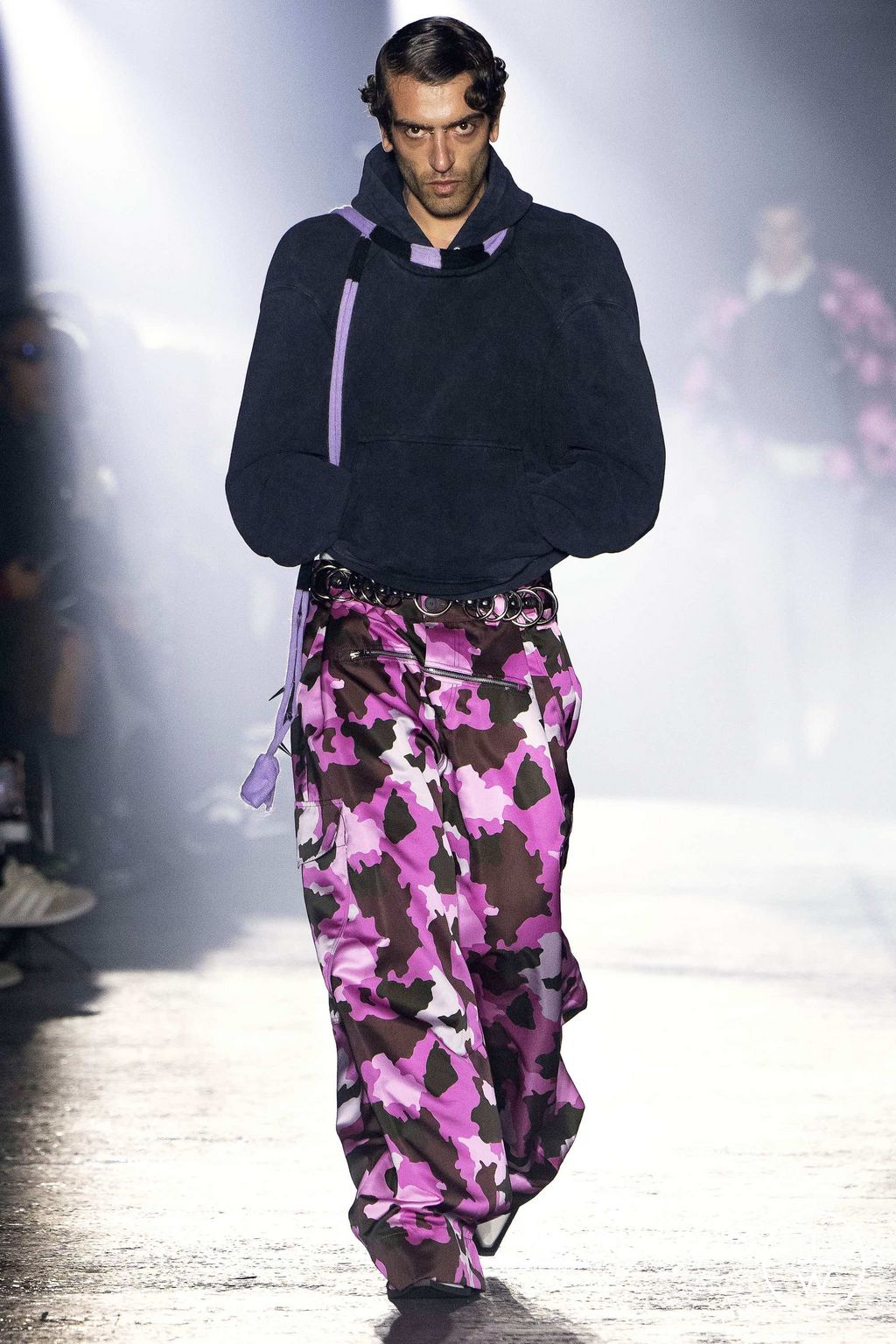 Fashion Week Milan Fall/Winter 2023 look 21 de la collection Jordanluca menswear
