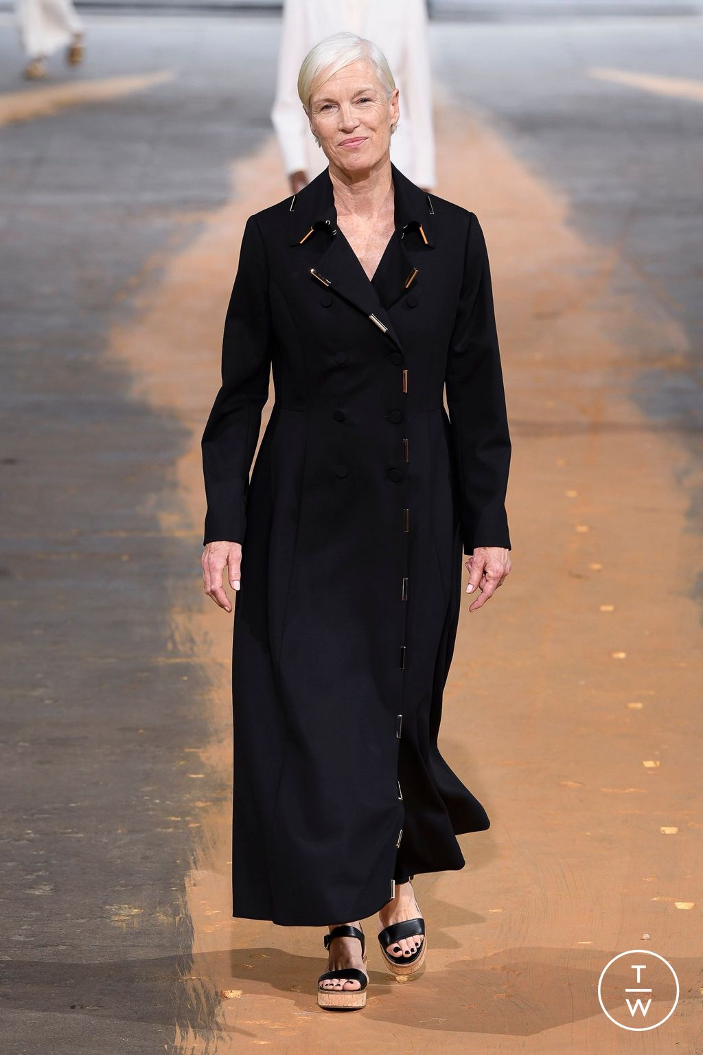 Fashion Week New York Spring/Summer 2023 look 13 from the Gabriela Hearst collection womenswear