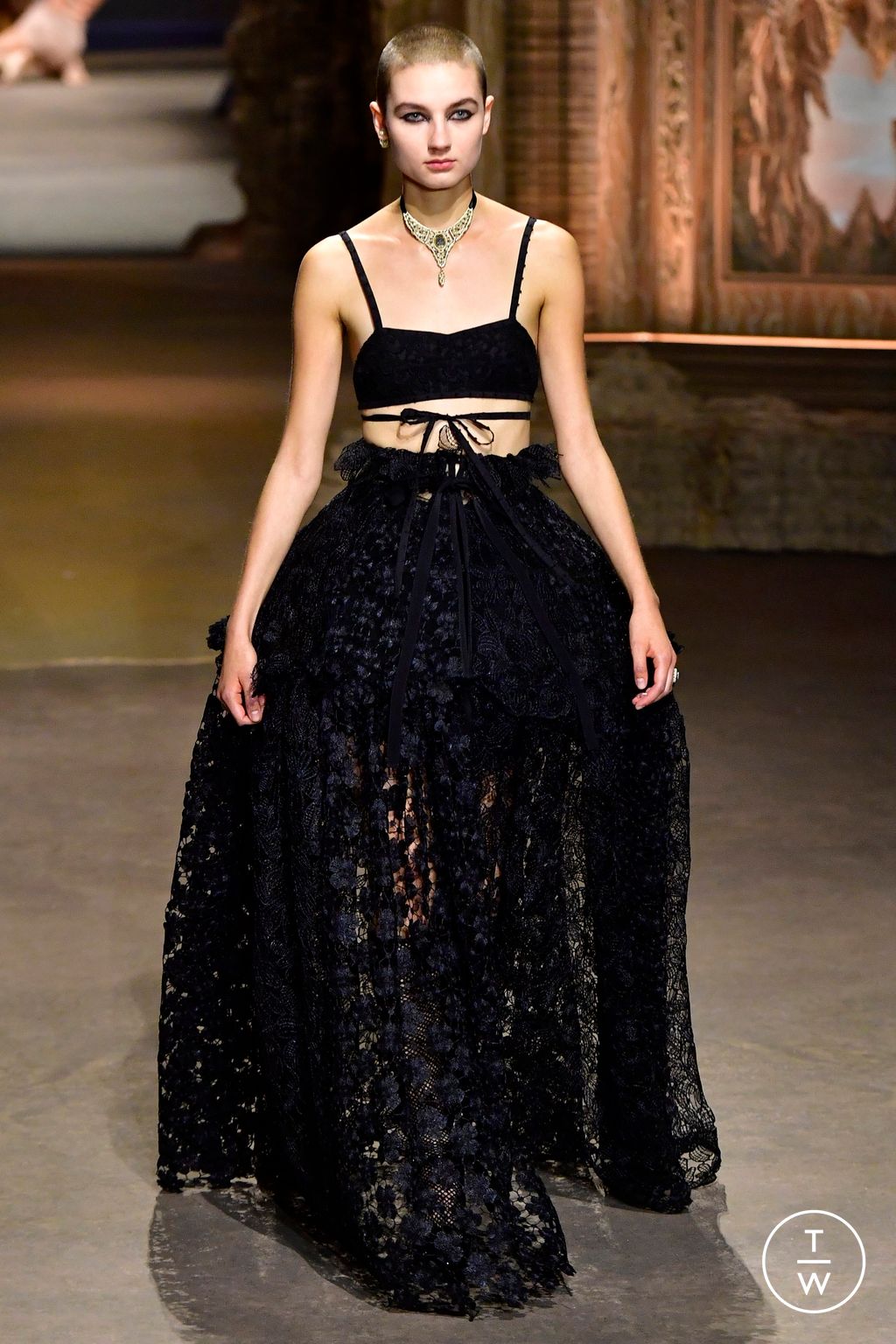 Fashion Week Paris Spring/Summer 2023 look 1 de la collection Christian Dior womenswear