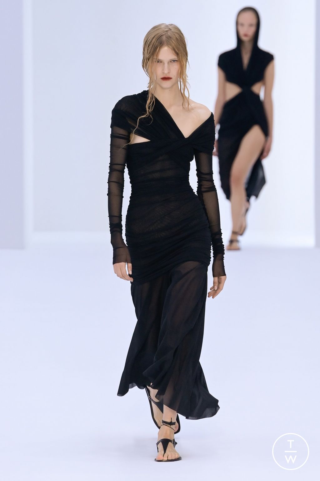 Fashion Week Milan Spring/Summer 2023 look 8 from the Philosophy di Lorenzo Serafini collection womenswear
