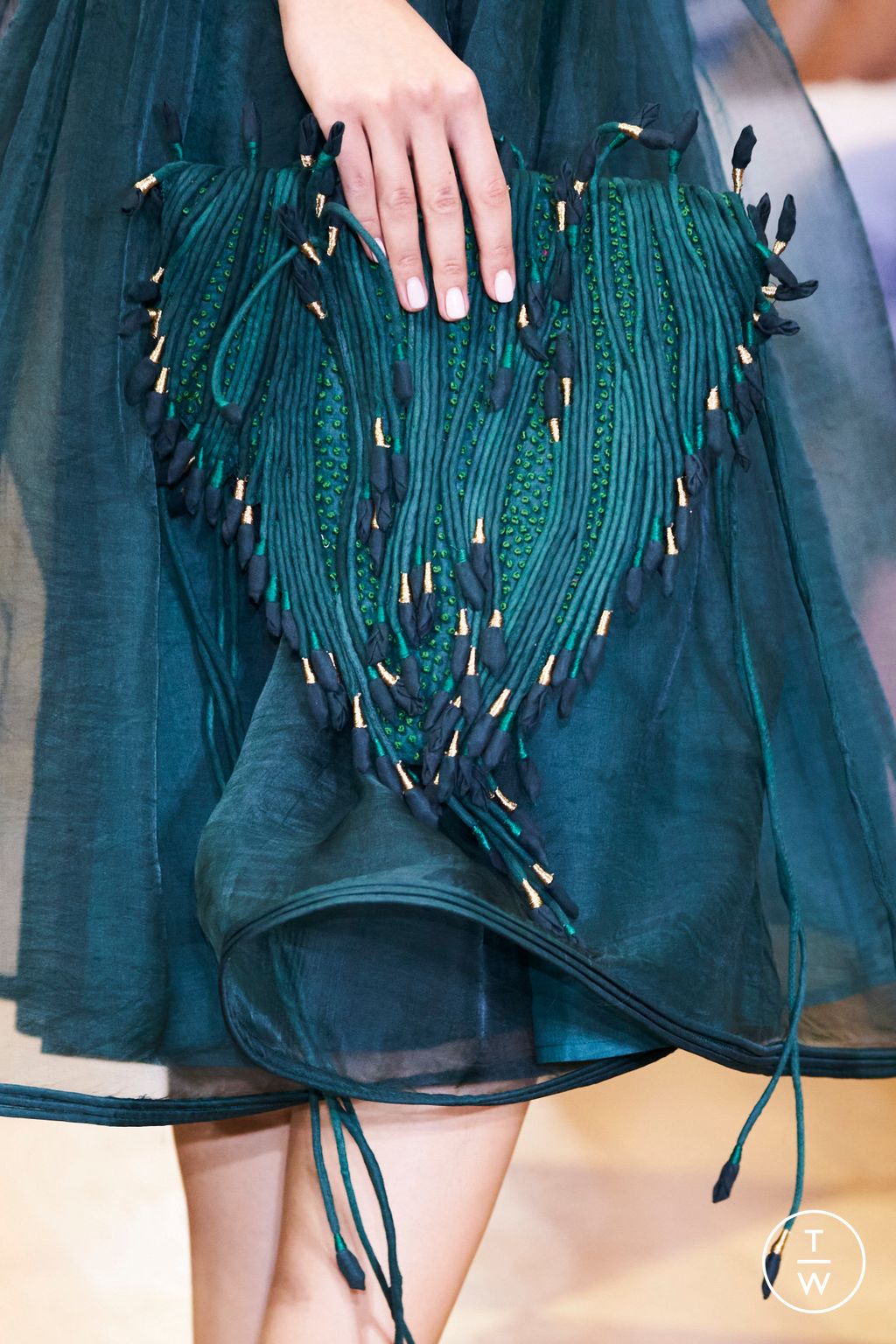 Fashion Week Paris Spring/Summer 2023 look 2 from the Vaishali S collection womenswear accessories