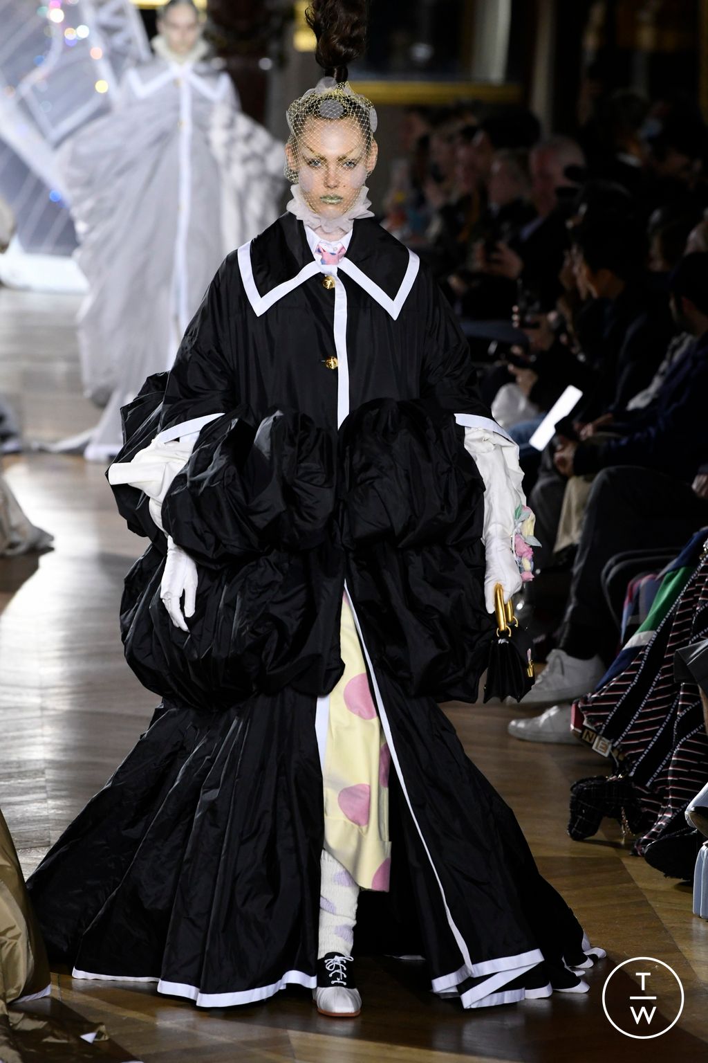 Fashion Week Paris Spring/Summer 2023 look 21 from the Thom Browne collection womenswear