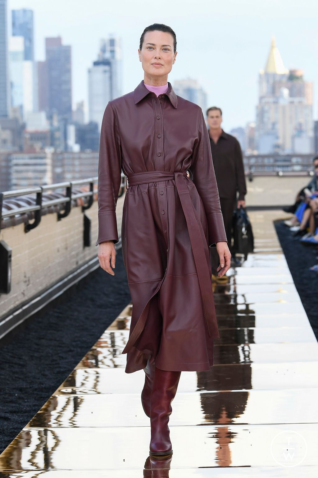 Fashion Week New York Fall/Winter 2022 look 18 from the Cos collection 女装