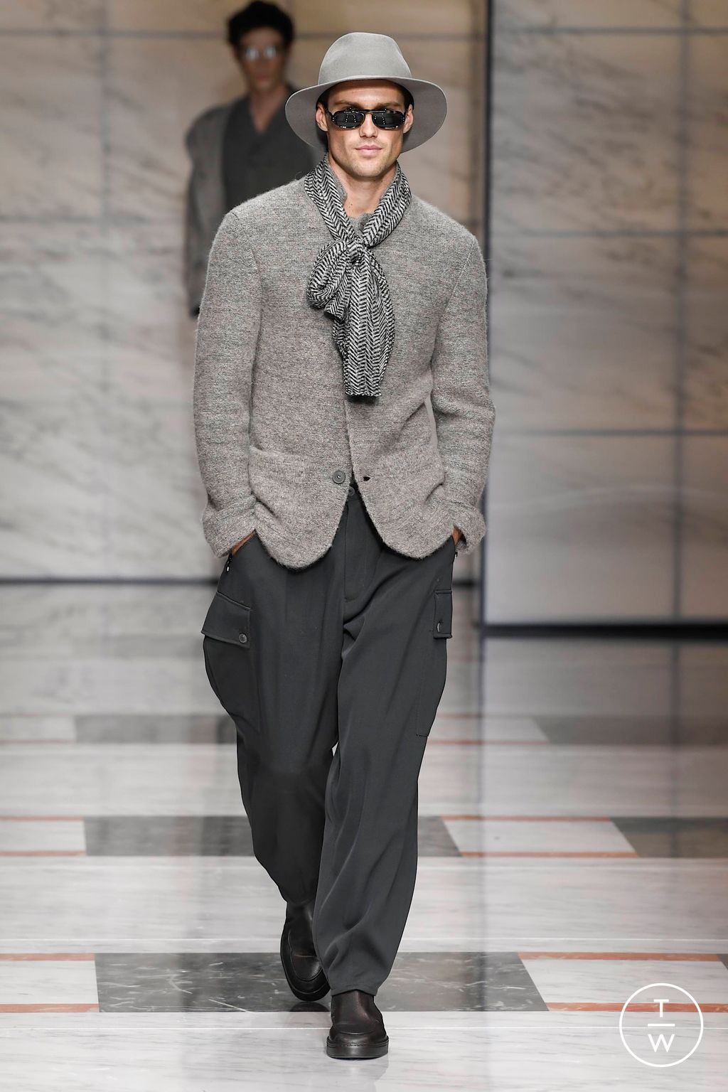 Fashion Week Milan Fall/Winter 2023 look 22 de la collection Giorgio Armani menswear