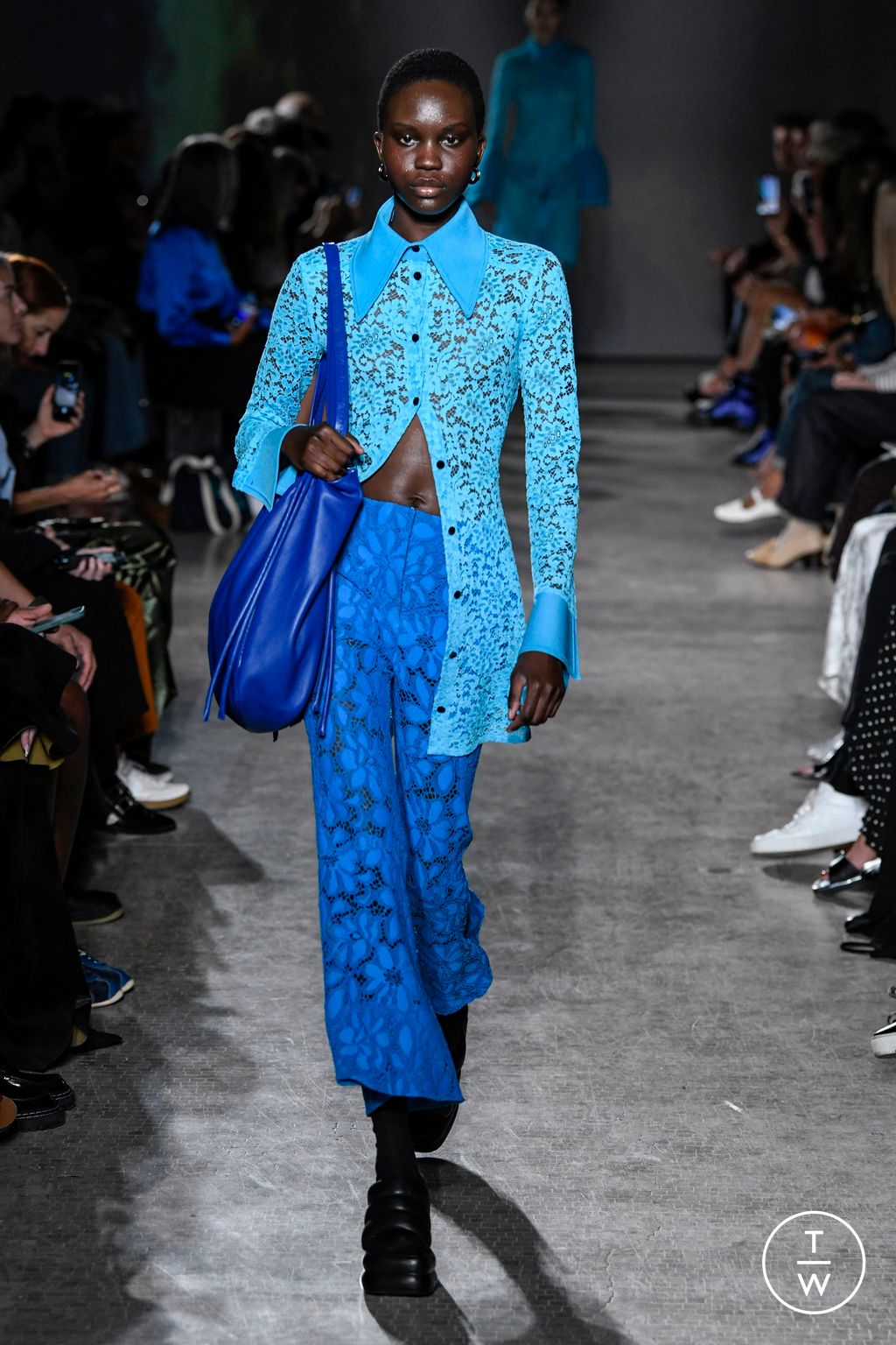 Fashion Week New York Spring/Summer 2023 look 21 from the Proenza Schouler collection 女装