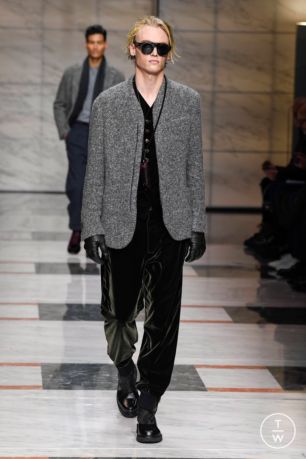 Fashion Week Milan Fall/Winter 2023 look 35 from the Giorgio Armani collection menswear