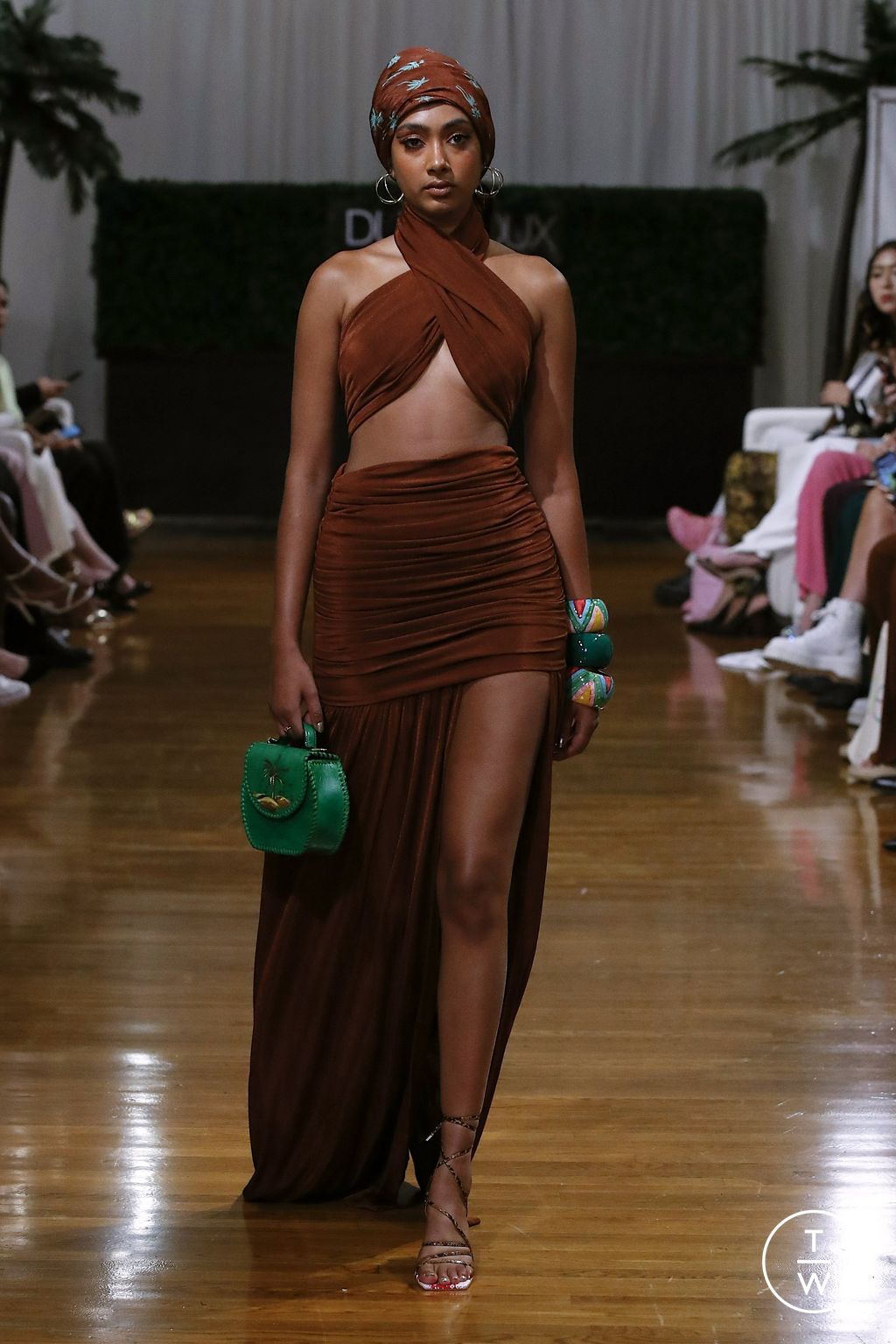 Fashion Week New York Spring/Summer 2023 look 10 from the Dur Doux collection 女装