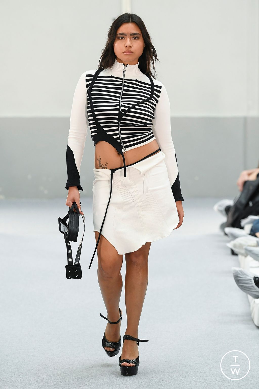 Fashion Week Paris Spring/Summer 2023 look 30 from the Ottolinger collection 女装