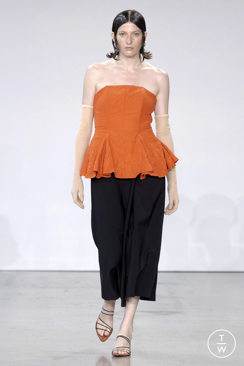 Fashion Week New York Spring/Summer 2023 look 25 from the Deveaux collection 女装