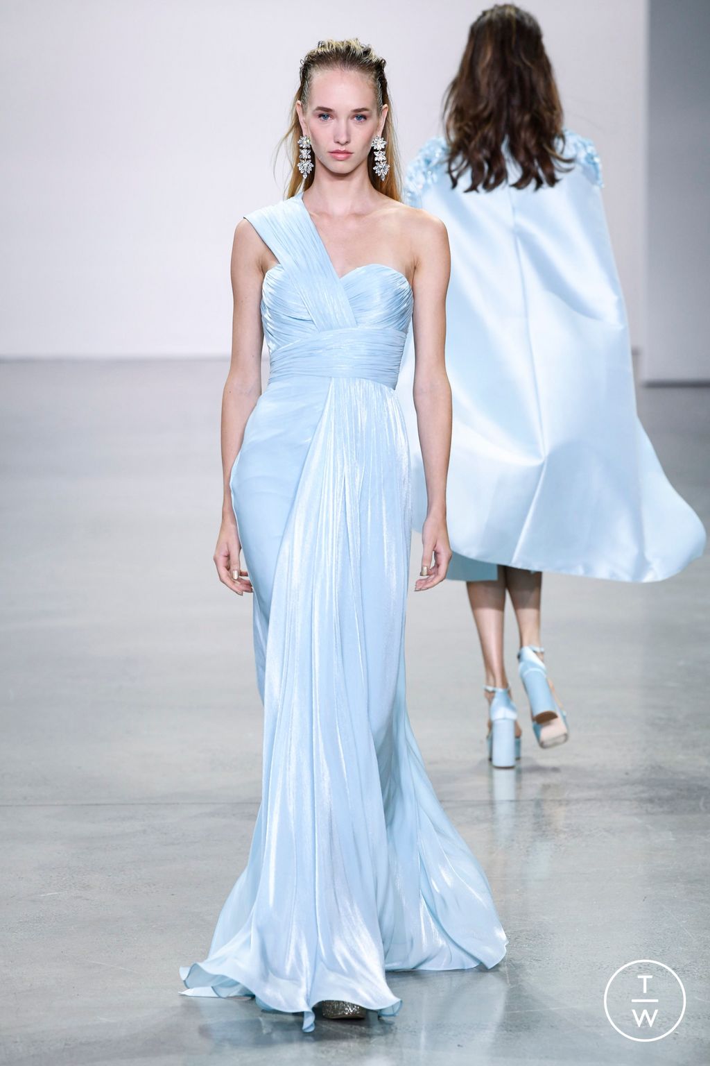 Fashion Week New York Spring/Summer 2023 look 38 from the Badgley Mischka collection womenswear