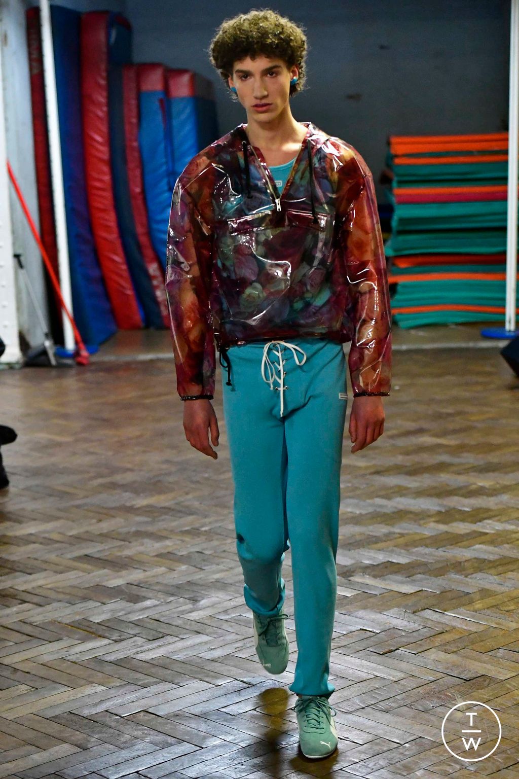 Fashion Week Paris Fall/Winter 2023 look 15 from the Lazoschmidl collection menswear
