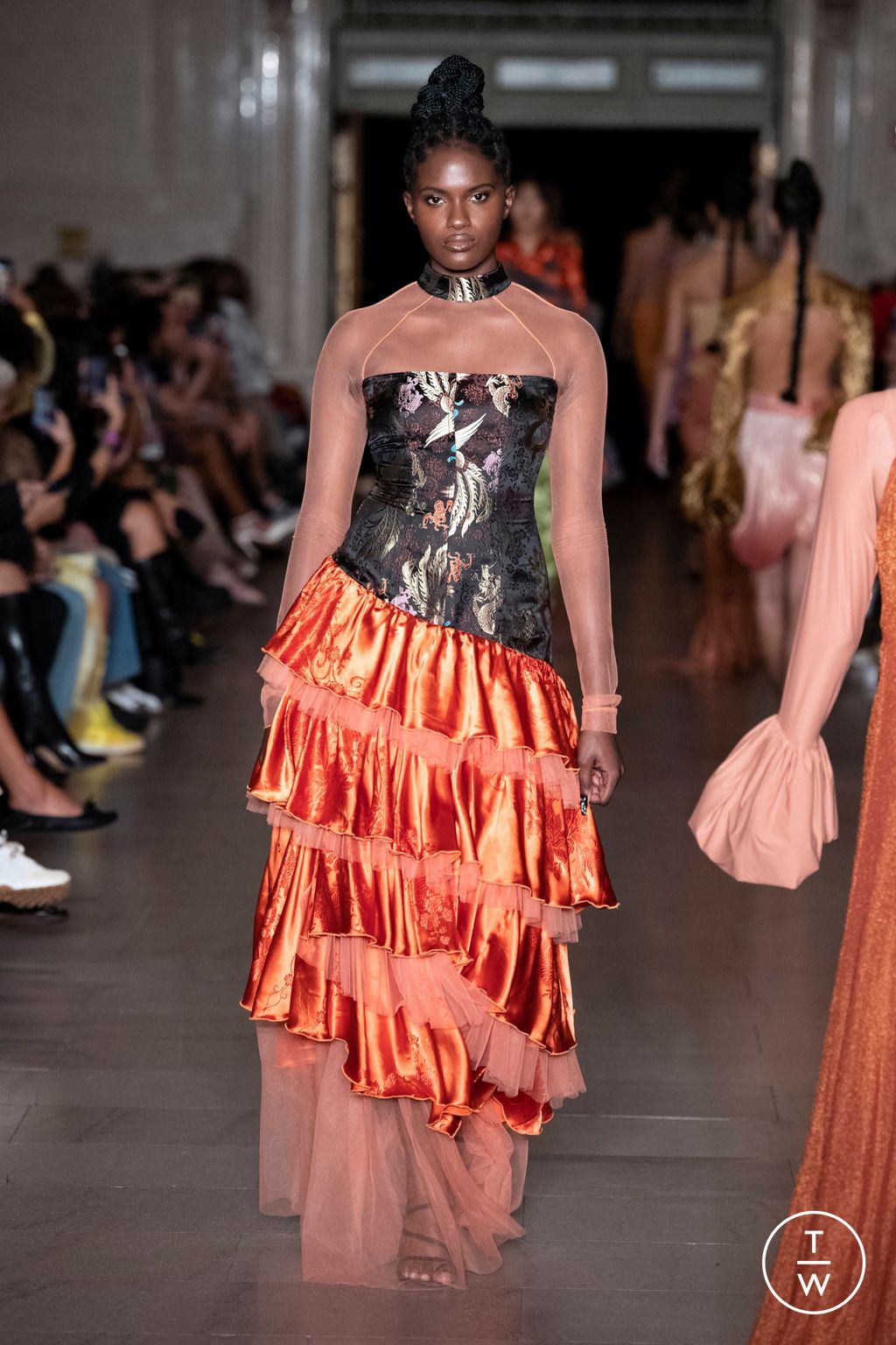 Fashion Week New York Spring/Summer 2023 look 17 de la collection Kim Shui womenswear