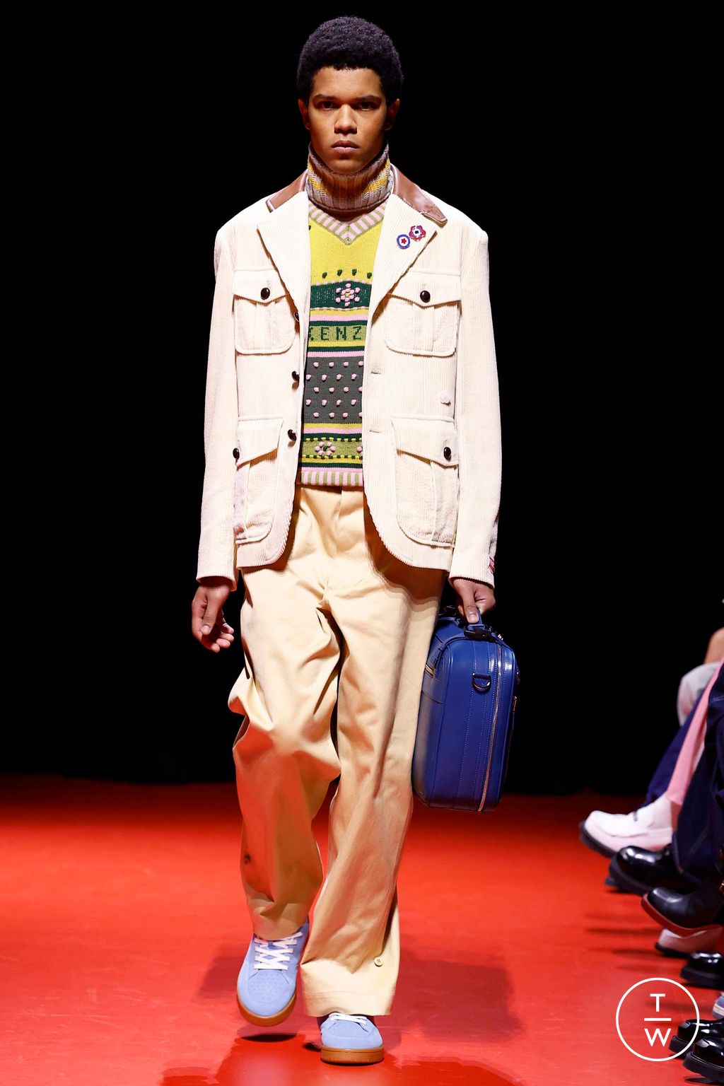 Fashion Week Paris Fall/Winter 2023 look 3 from the Kenzo collection menswear