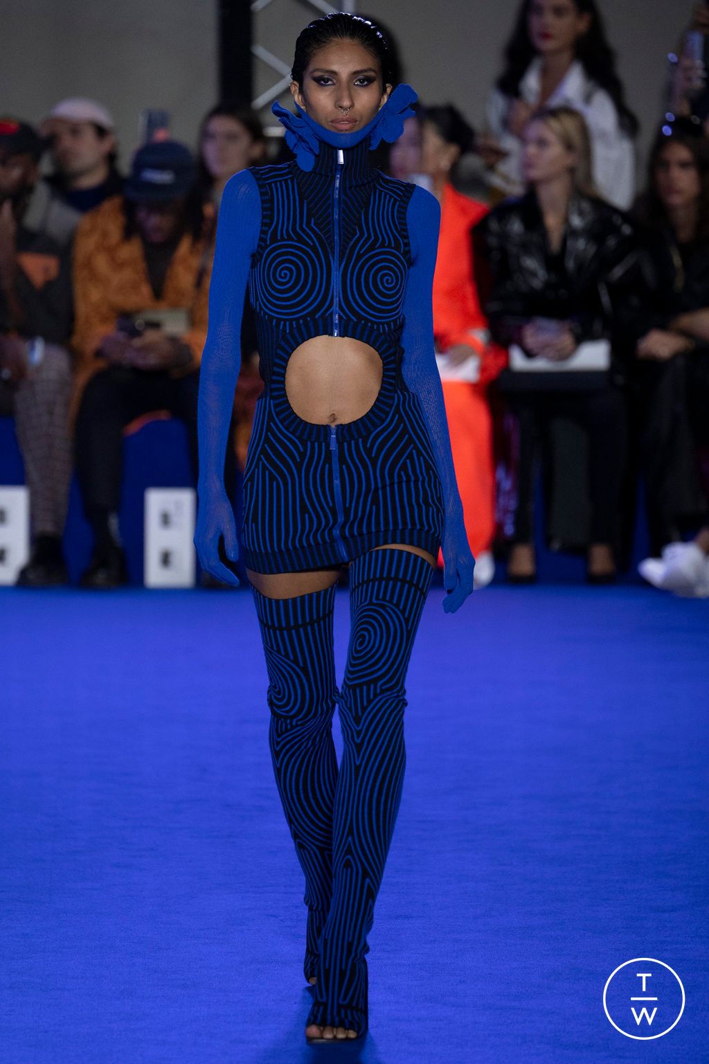Fashion Week Paris Spring/Summer 2023 look 33 from the Off-White collection womenswear