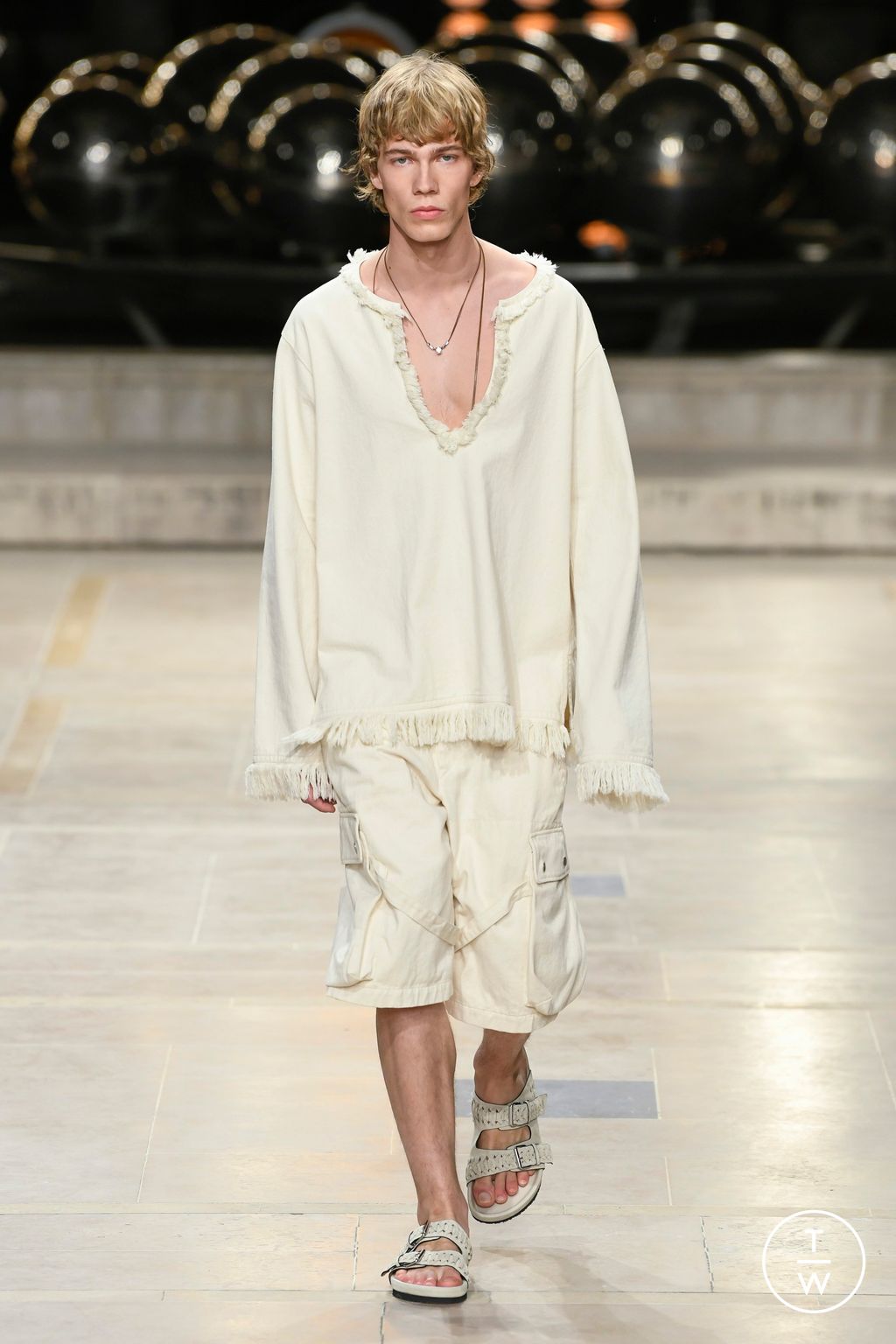 Fashion Week Paris Spring/Summer 2023 look 25 from the Isabel Marant collection womenswear