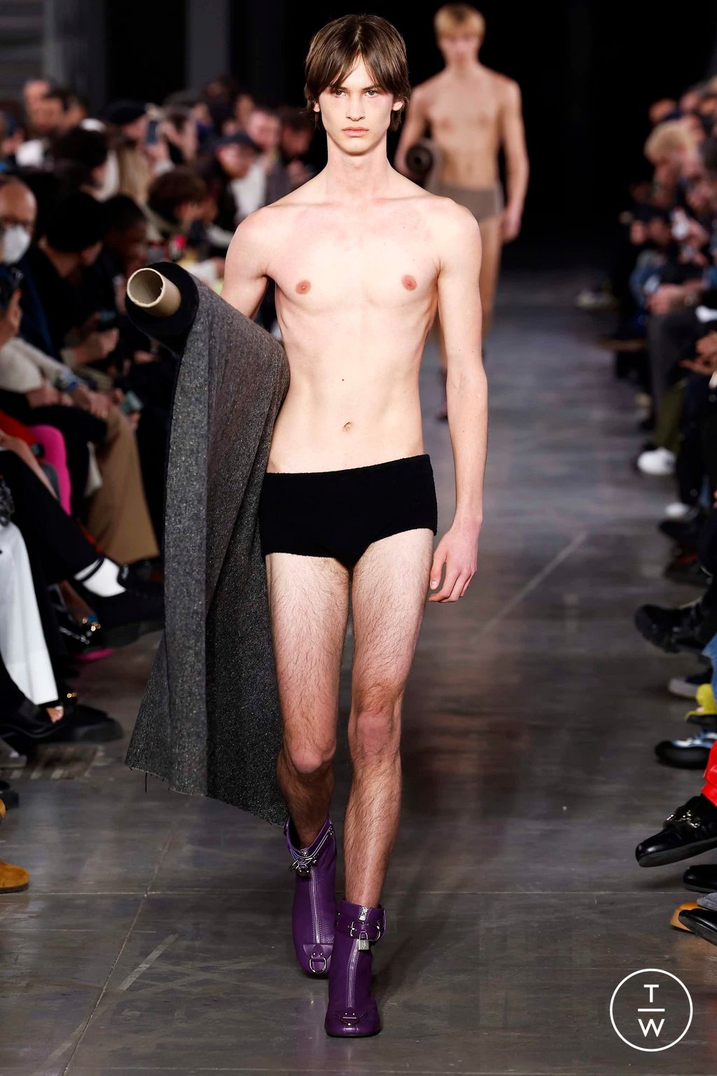 Fashion Week Milan Fall/Winter 2023 look 1 de la collection JW Anderson menswear