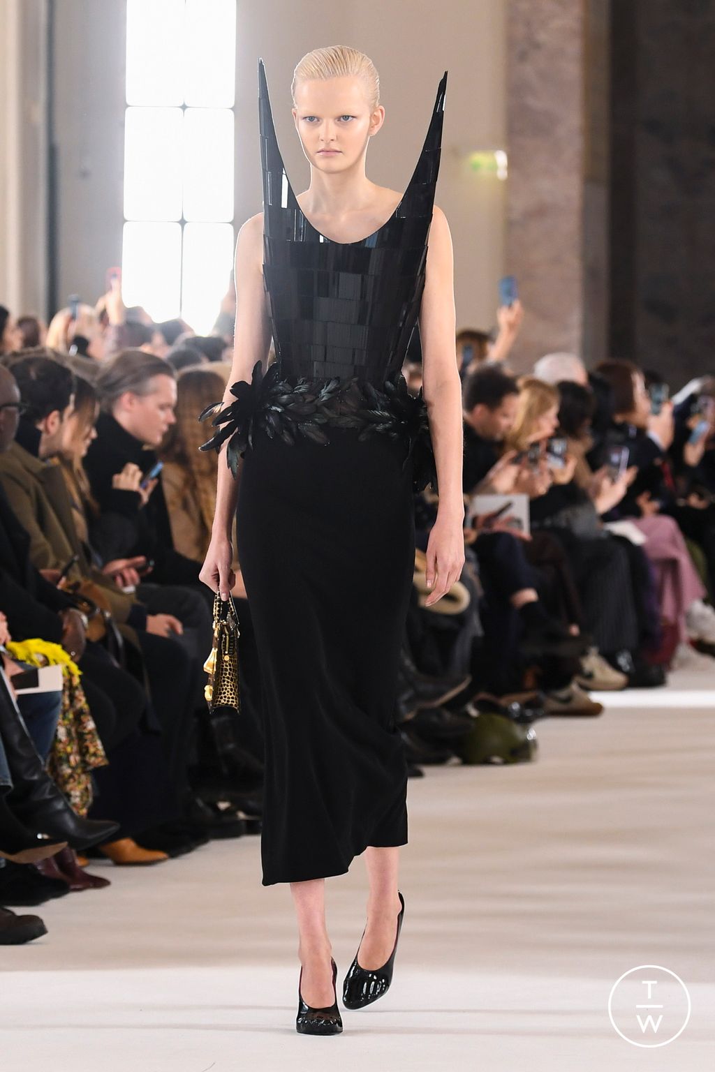 Fashion Week Paris Spring/Summer 2023 look 18 from the Schiaparelli collection 高级定制