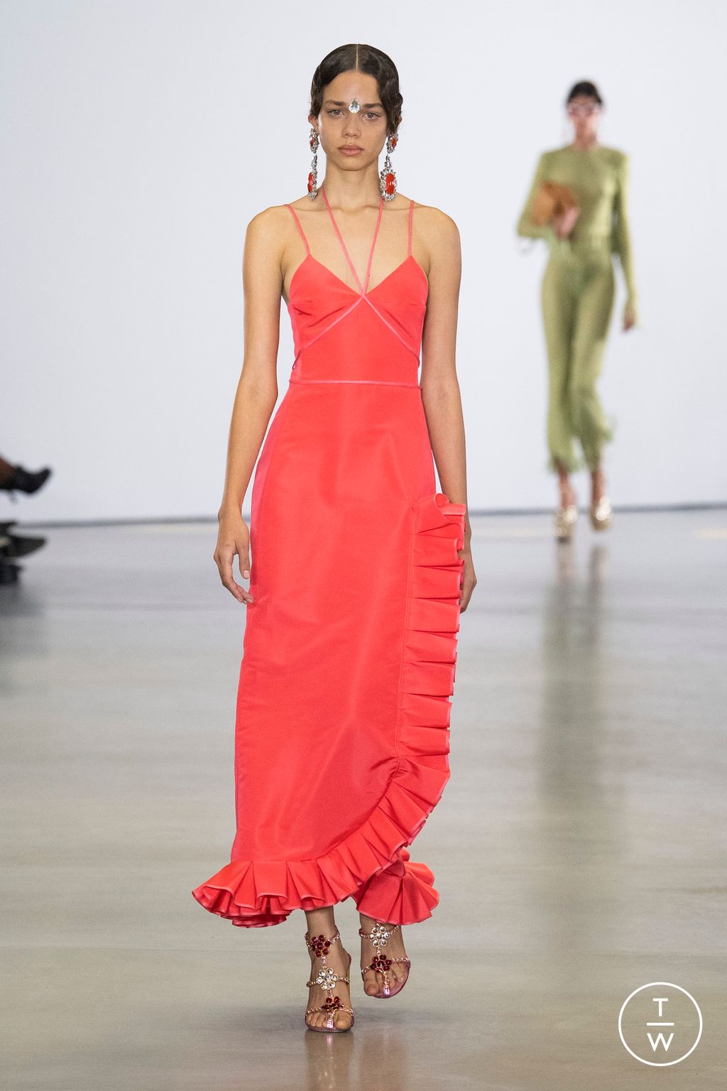 Fashion Week Paris Spring/Summer 2023 look 41 de la collection Giambattista Valli womenswear