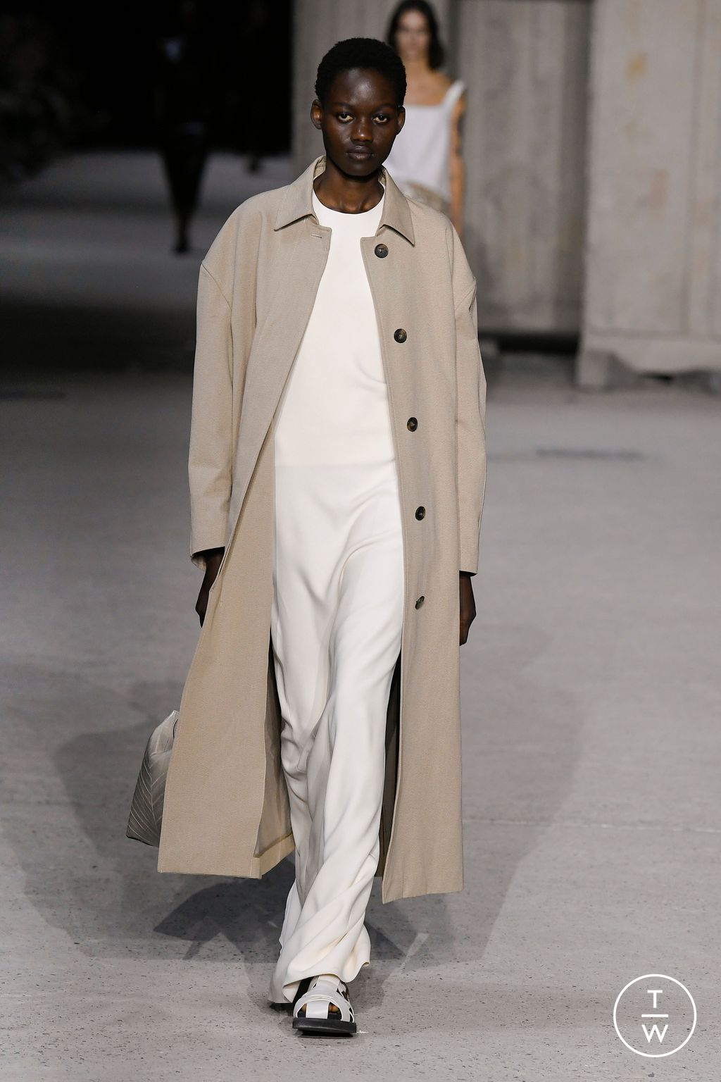 Fashion Week Milan Spring/Summer 2023 look 23 from the Tod's collection womenswear
