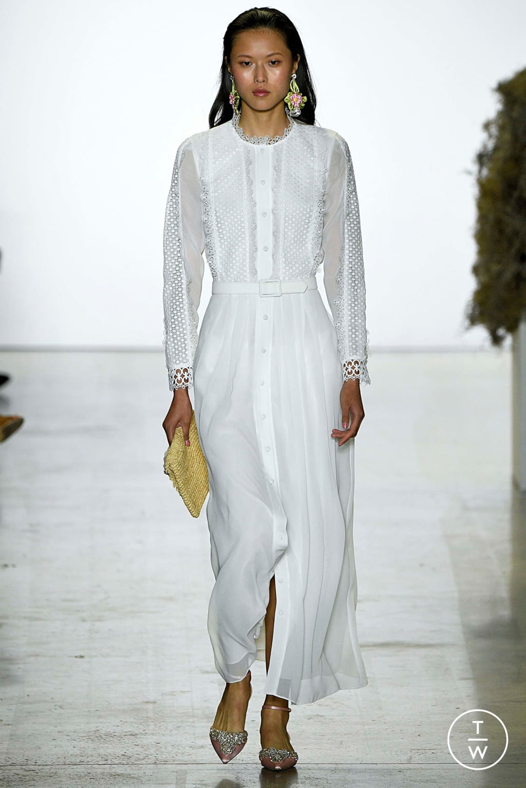 Fashion Week New York Spring/Summer 2019 look 12 from the Badgley Mischka collection womenswear