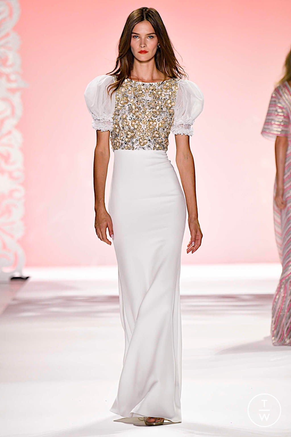 Fashion Week New York Spring/Summer 2020 look 40 from the Badgley Mischka collection womenswear