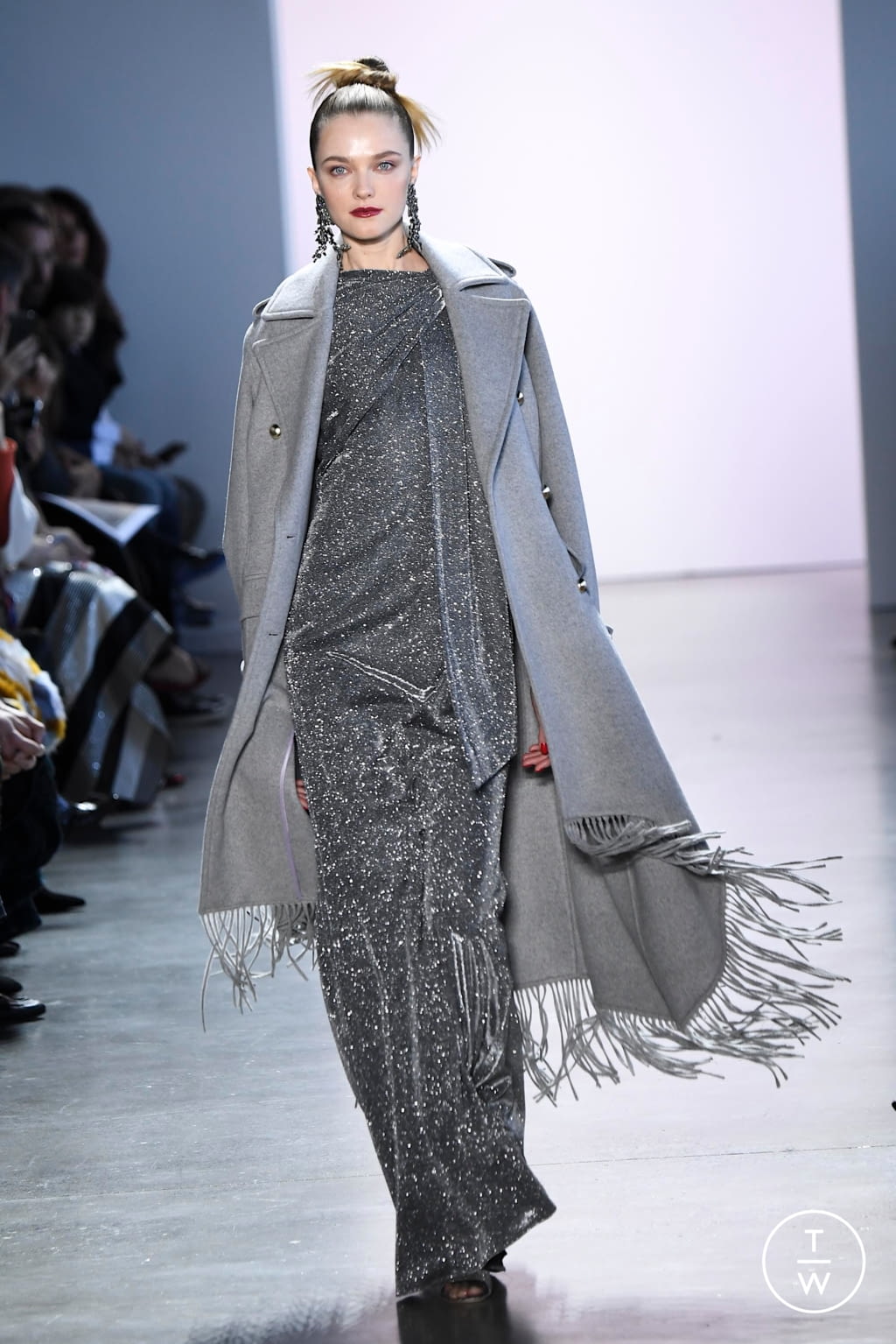 Fashion Week New York Fall/Winter 2020 look 7 from the Badgley Mischka collection womenswear