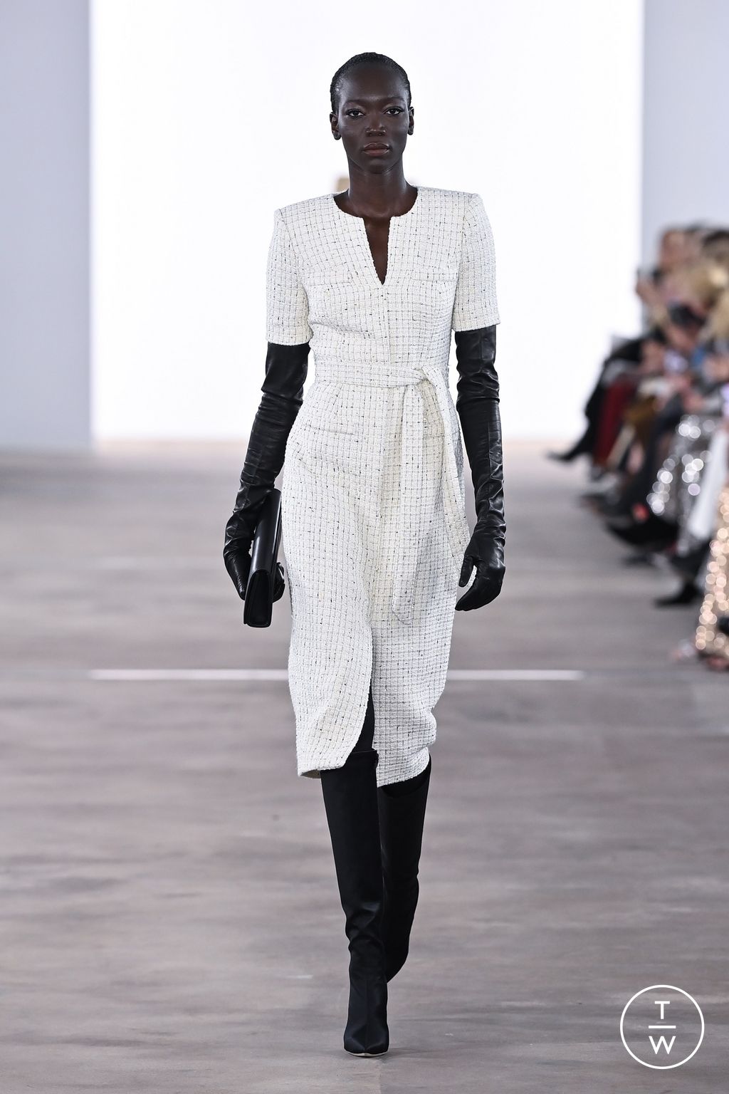 Fashion Week New York Fall/Winter 2024 look 5 from the Badgley Mischka collection womenswear