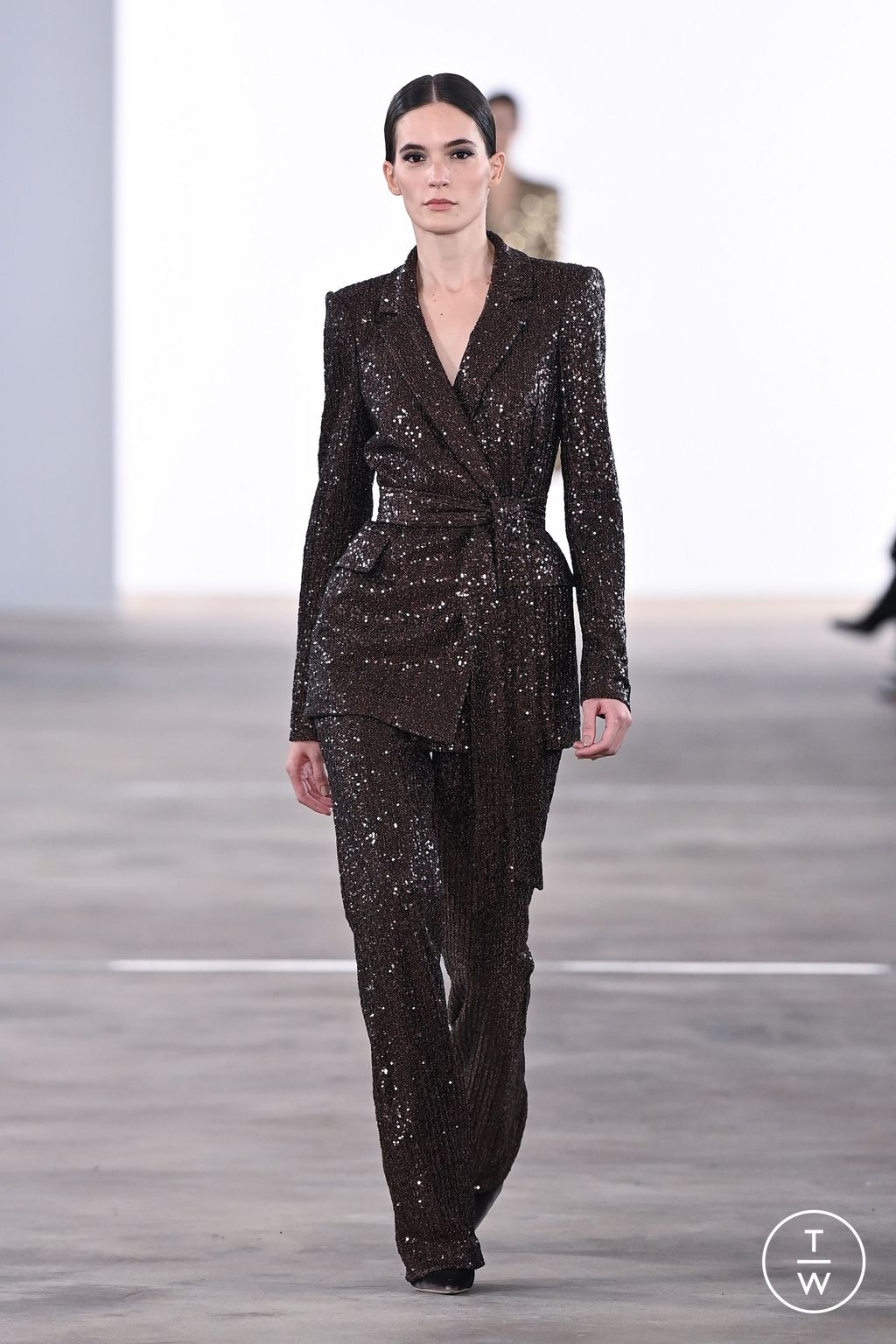 Fashion Week New York Fall/Winter 2024 look 7 from the Badgley Mischka collection womenswear