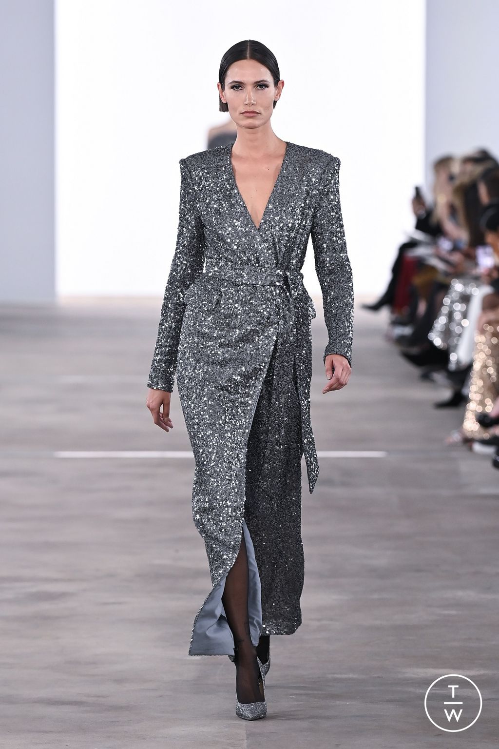 Fashion Week New York Fall/Winter 2024 look 14 from the Badgley Mischka collection womenswear