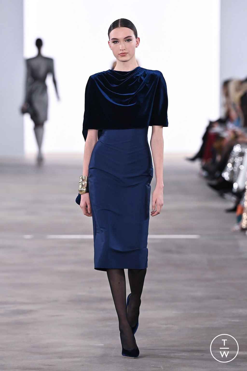 Fashion Week New York Fall/Winter 2024 look 16 from the Badgley Mischka collection womenswear