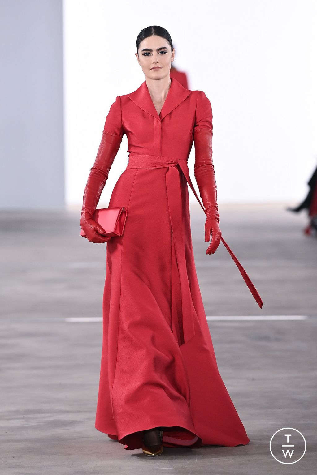 Fashion Week New York Fall/Winter 2024 look 26 from the Badgley Mischka collection 女装