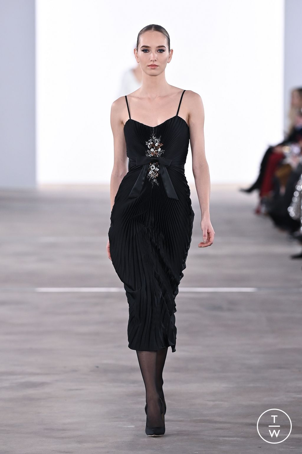 Fashion Week New York Fall/Winter 2024 look 37 from the Badgley Mischka collection womenswear