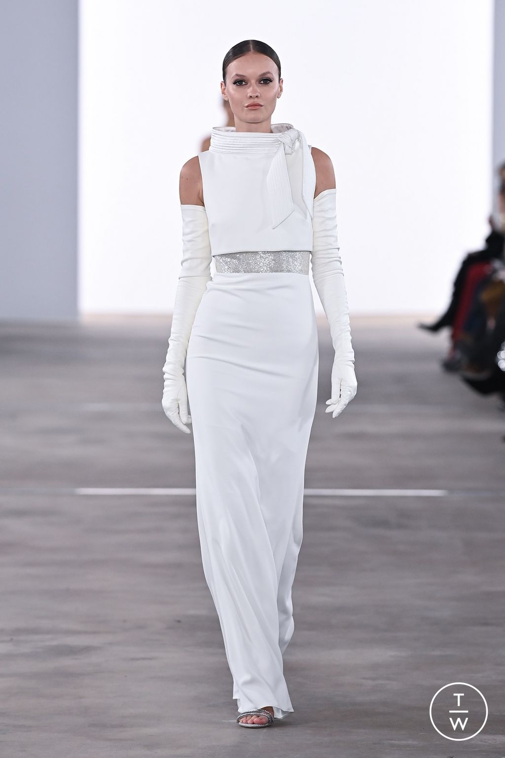 Fashion Week New York Fall/Winter 2024 look 39 from the Badgley Mischka collection womenswear