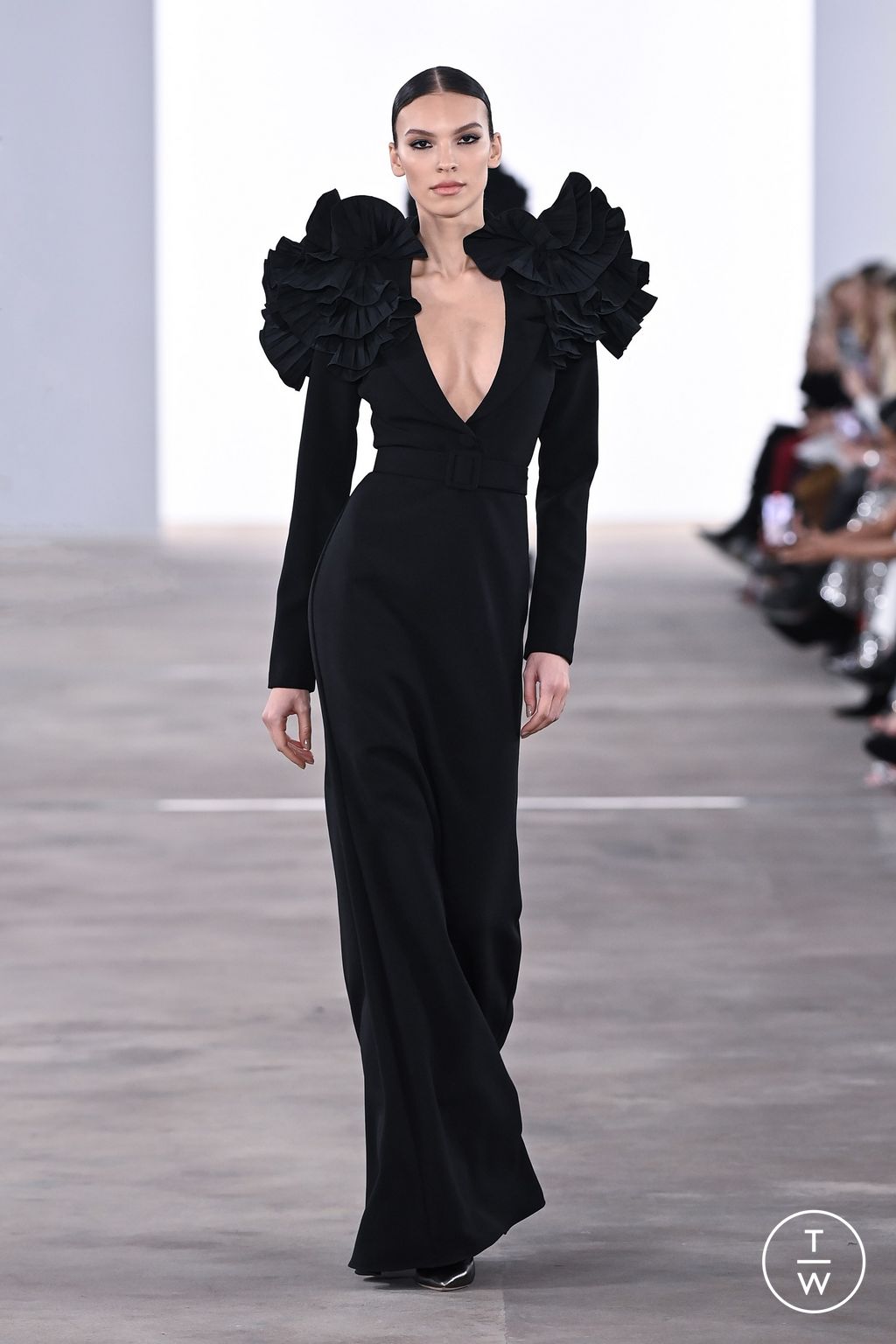 Fashion Week New York Fall/Winter 2024 look 42 from the Badgley Mischka collection womenswear