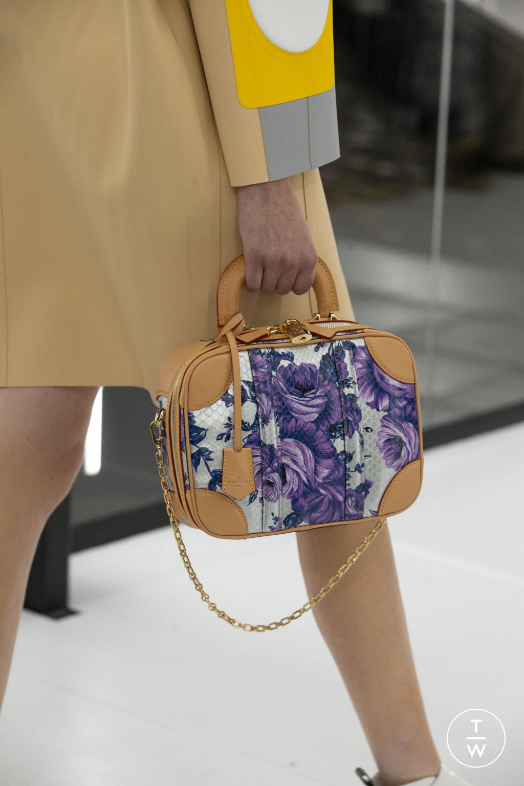 Fashion Week Paris Spring/Summer 2019 look 12 de la collection Louis Vuitton womenswear accessories