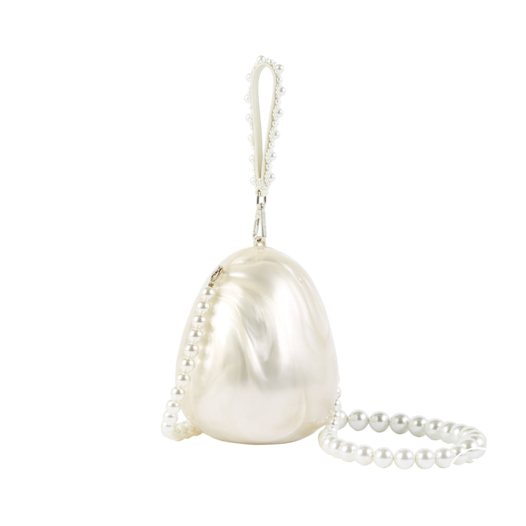 Fashion Week London Spring/Summer 2022 look 2 from the Simone Rocha collection 女装配饰