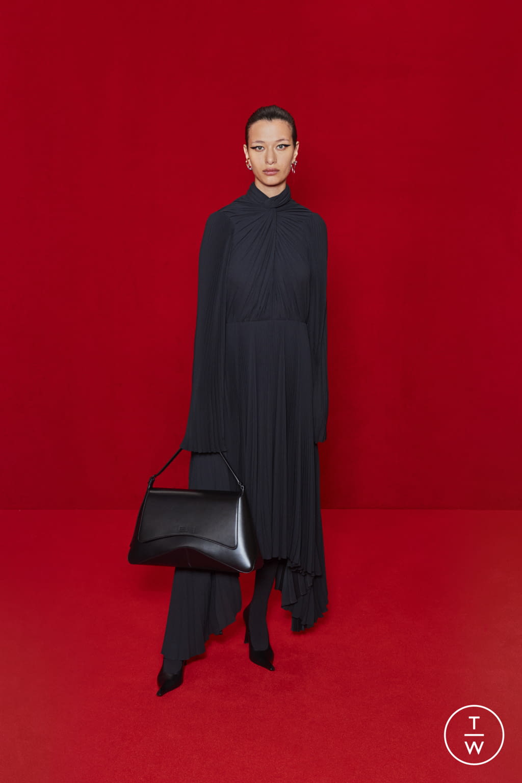 Fashion Week Paris Spring/Summer 2022 look 12 from the Balenciaga collection 女装