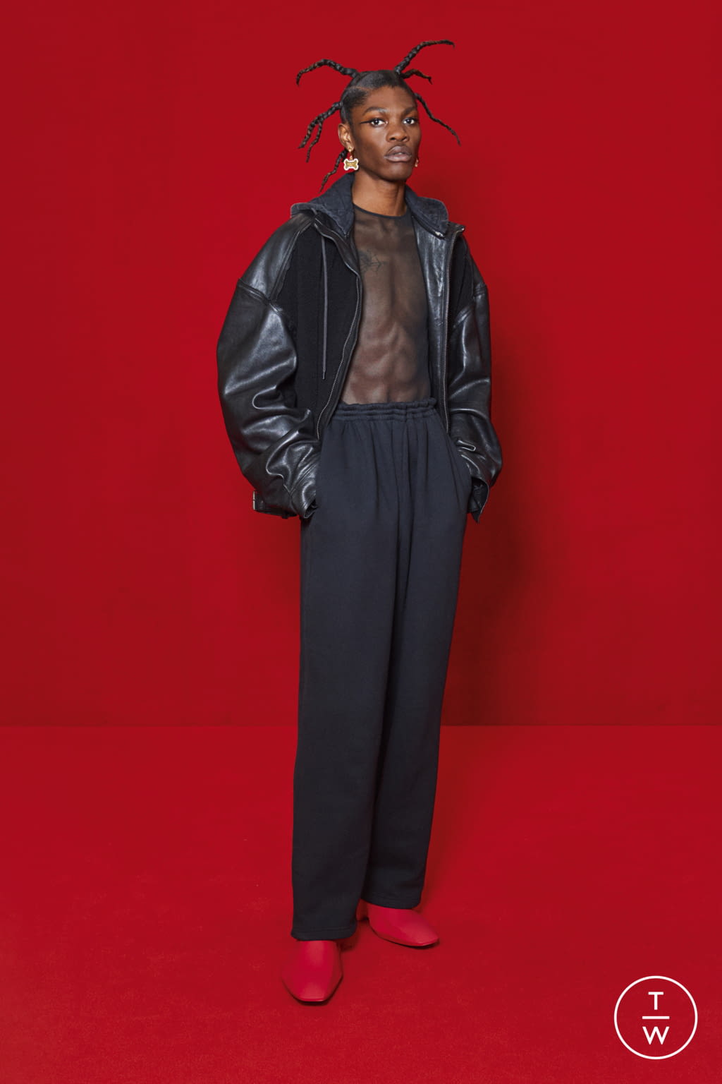 Fashion Week Paris Spring/Summer 2022 look 38 from the Balenciaga collection 女装
