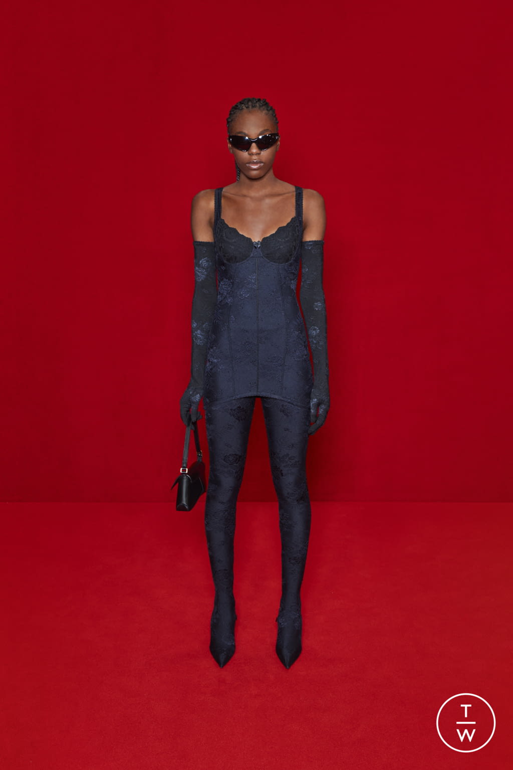 Fashion Week Paris Spring/Summer 2022 look 61 from the Balenciaga collection 女装