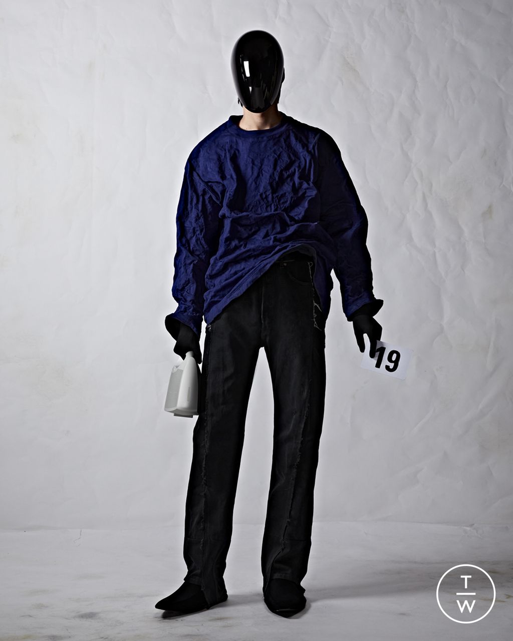 Fashion Week Paris Fall/Winter 2022 look 19 from the Balenciaga collection 高级定制