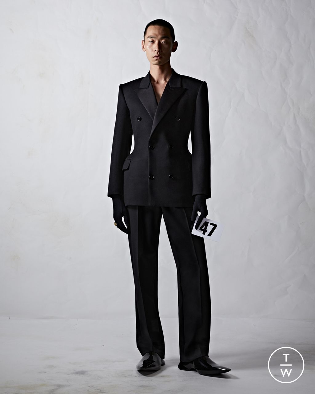 Fashion Week Paris Fall/Winter 2022 look 47 from the Balenciaga collection 高级定制