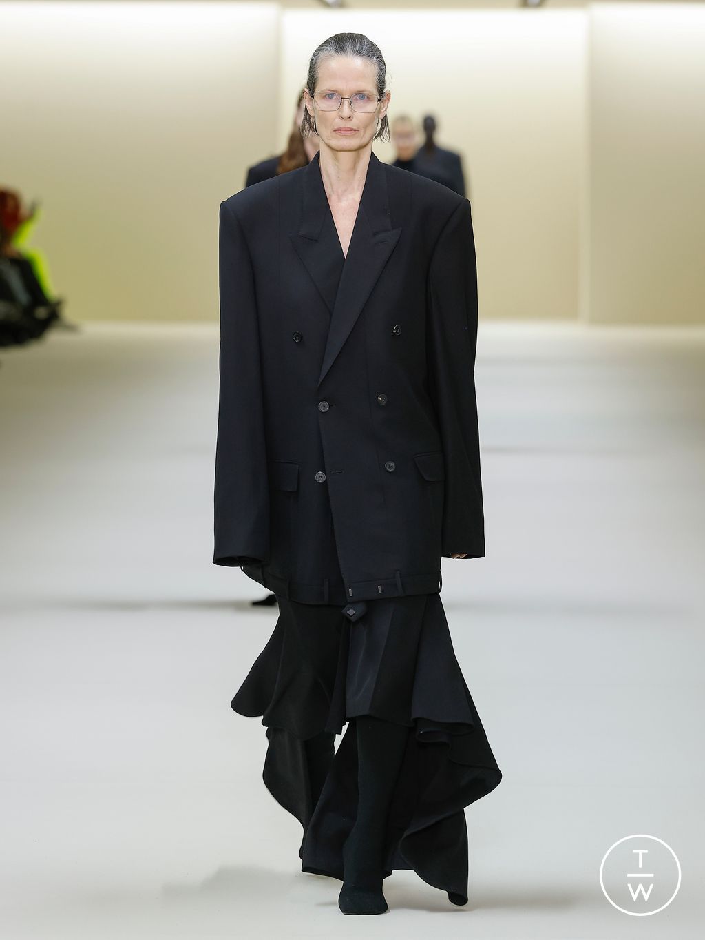 Fashion Week Paris Fall/Winter 2023 look 5 de la collection Balenciaga womenswear