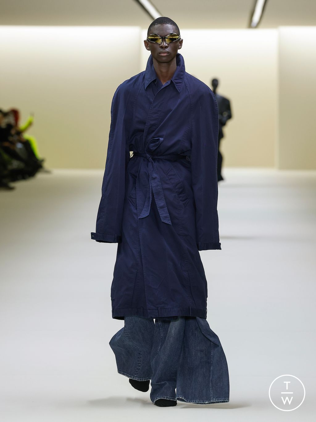Fashion Week Paris Fall/Winter 2023 look 12 from the Balenciaga collection womenswear