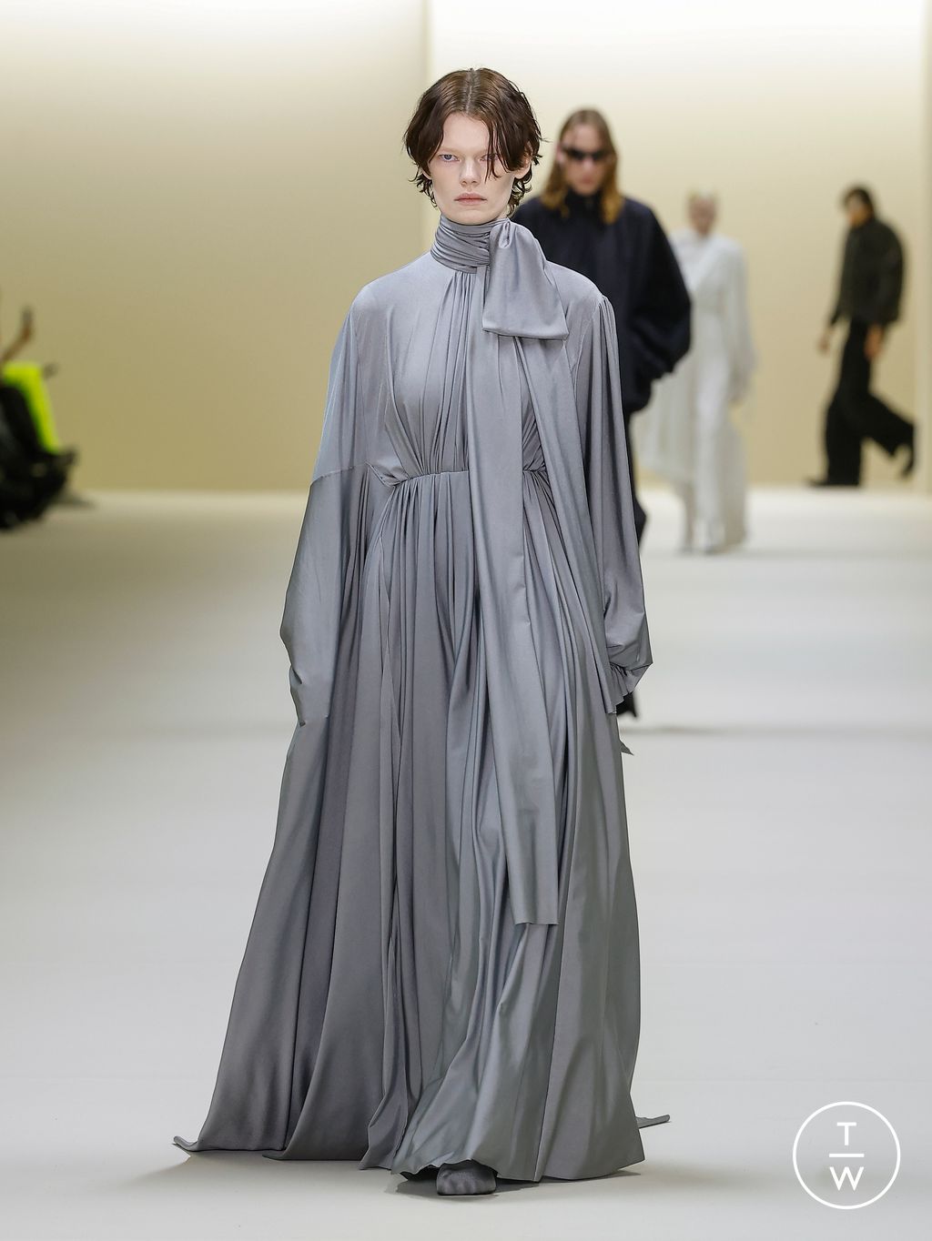 Fashion Week Paris Fall/Winter 2023 look 21 de la collection Balenciaga womenswear