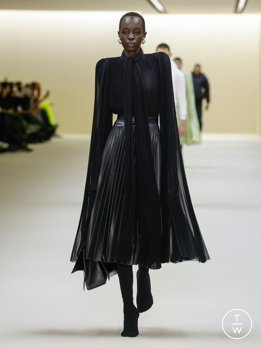 Fashion Week Paris Fall/Winter 2023 look 25 de la collection Balenciaga womenswear