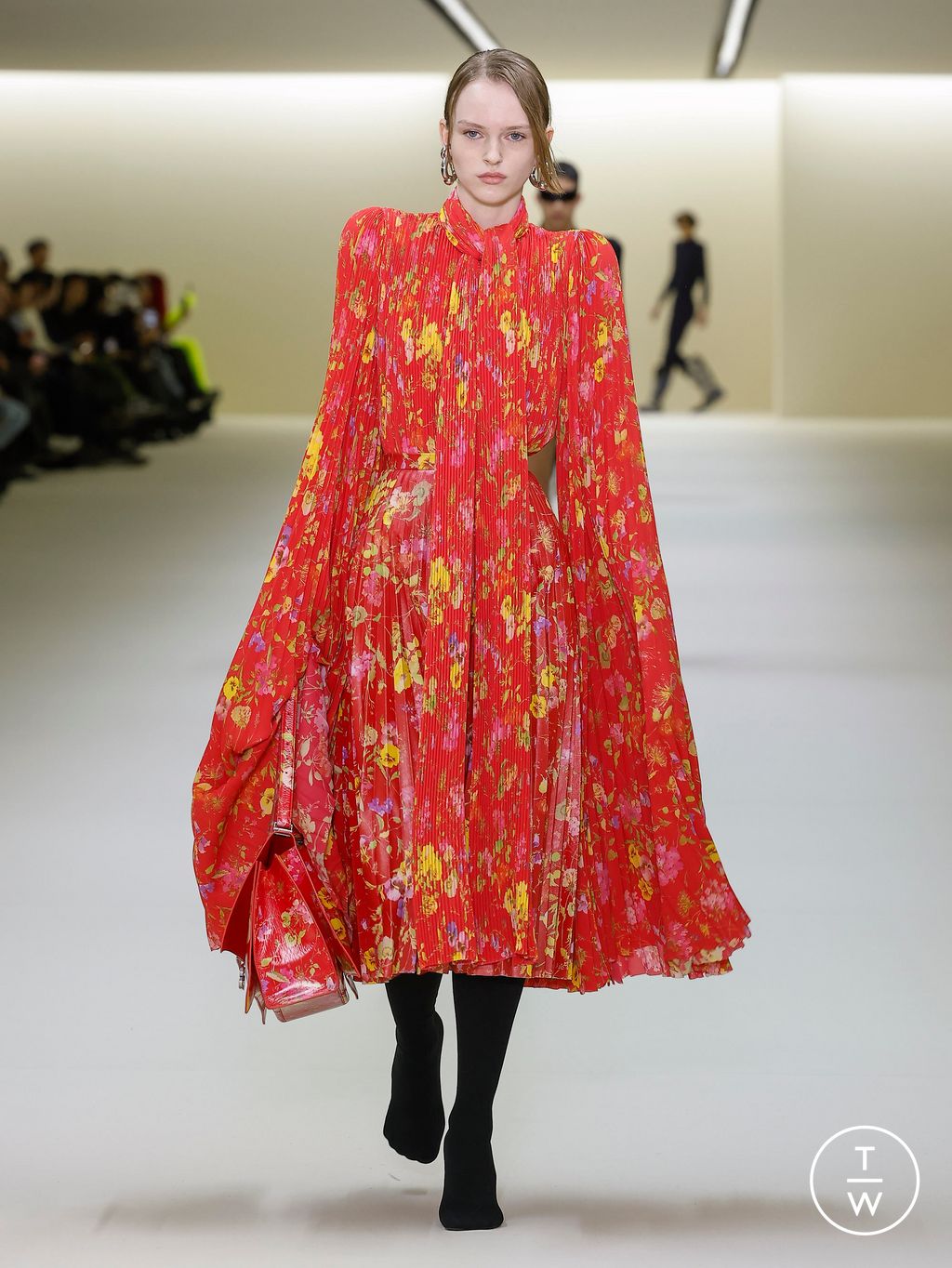 Fashion Week Paris Fall/Winter 2023 look 35 from the Balenciaga collection 女装